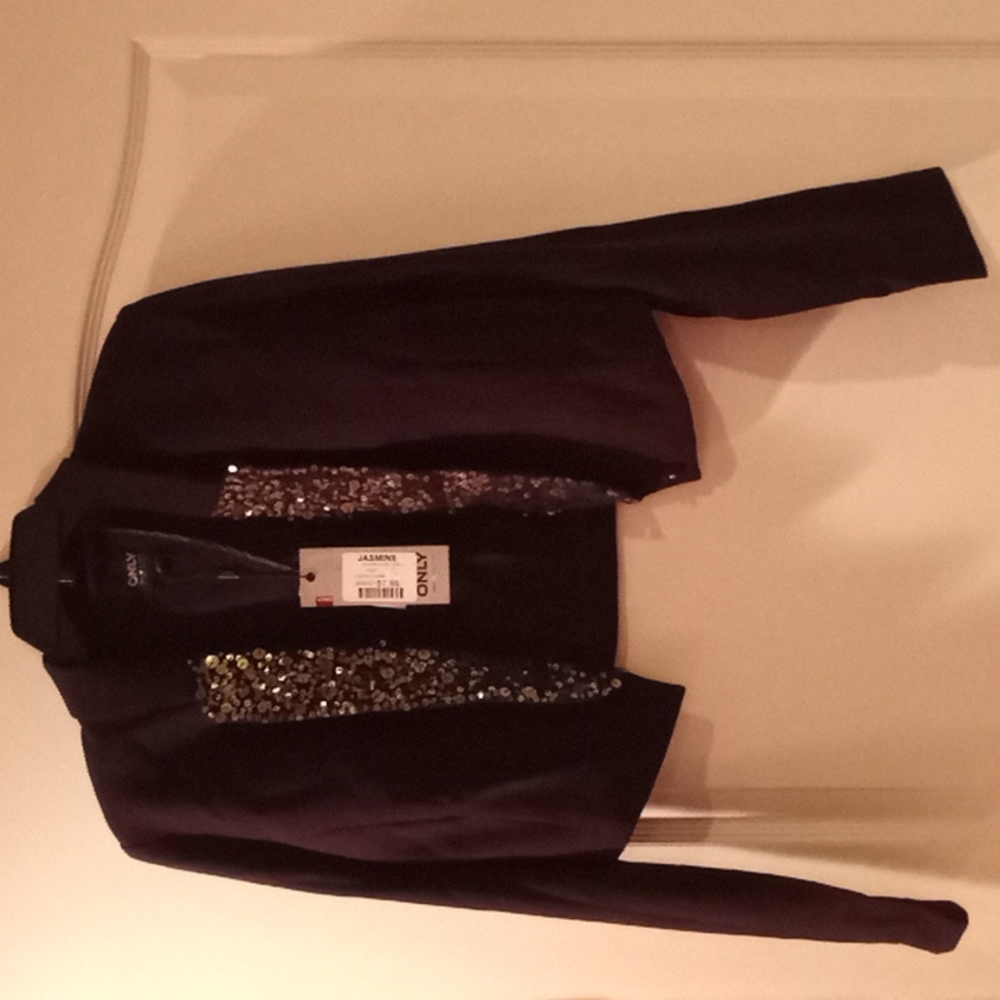 A small black short blazer with silver sequins, Juniors Medium